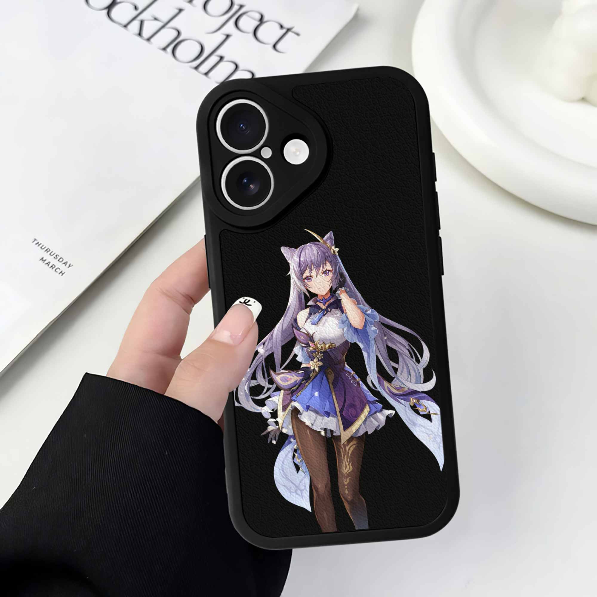 げんし神 刻晴 こくせい genshin Kokusei 【iPhone 16シリーズ対応】シリコンスマホケース（レザー調） 材質：シリコン